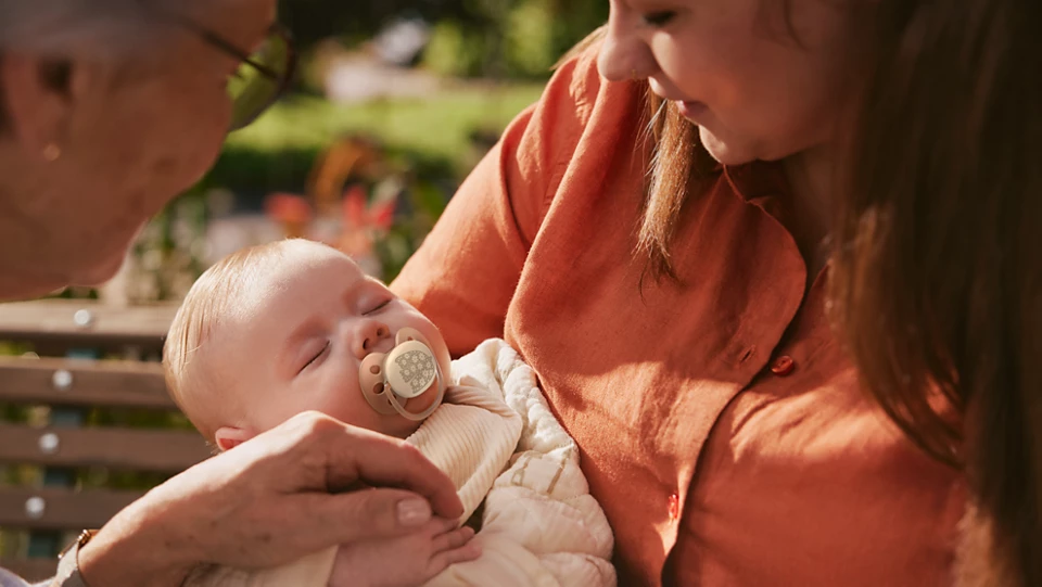 Philips Avent Pacifier Ultra Soft SCF091/41, 0-6 м., 2 броя