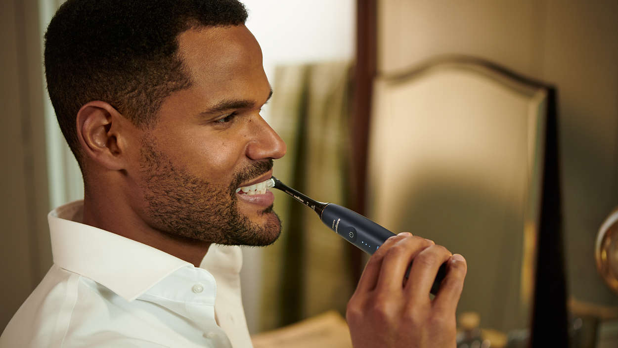 Звукова четка за зъби Philips Sonicare 9900 Prestige, среднощно синьо HX9992/12