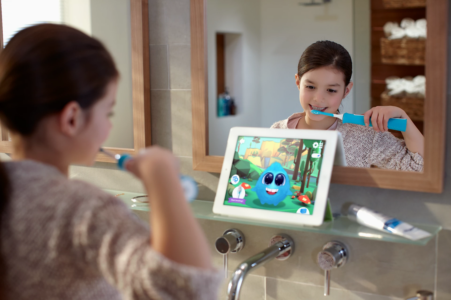 Звукова четка за зъби Philips Sonicare For Kids HX6322/04