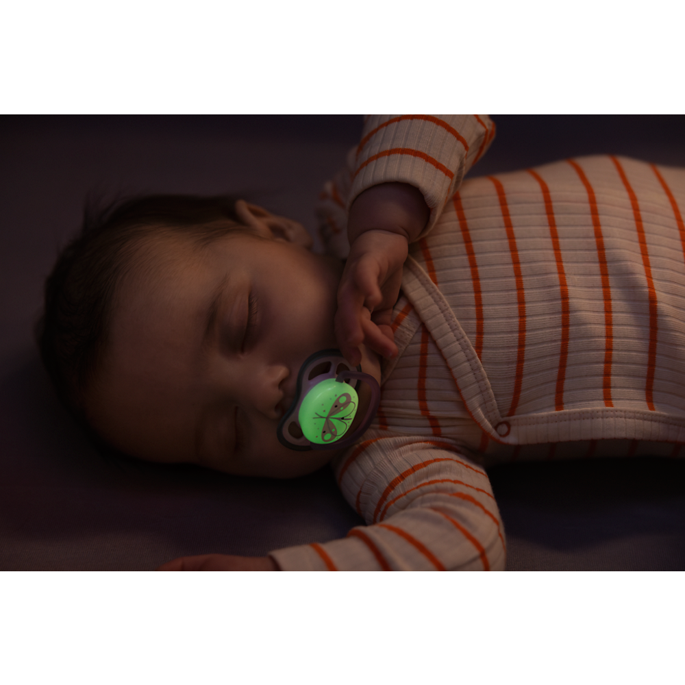 Свързана камера при бебето Philips Avent SCD973/26