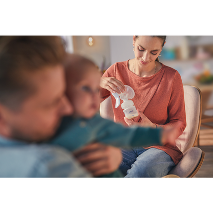 Комплект за кърмене с ръчна помпа за кърма Philips Avent SCF430/16