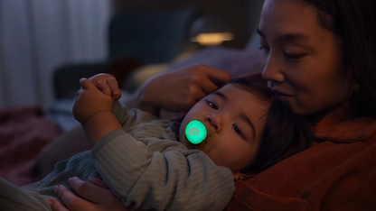 Philips Avent Pacifier Ultra Soft NightTime SCF094/03, 6-18 м., 2 броя