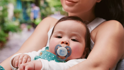 Philips Avent Pacifier Ultra Soft NightTime SCF094/03, 6-18 м., 2 броя