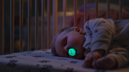 Philips Avent Pacifier Ultra Soft NightTime SCF094/05, 18+ м., 2 броя