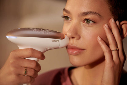 Фотоепилатор Philips Lumea IPL Advanced SC1997/00