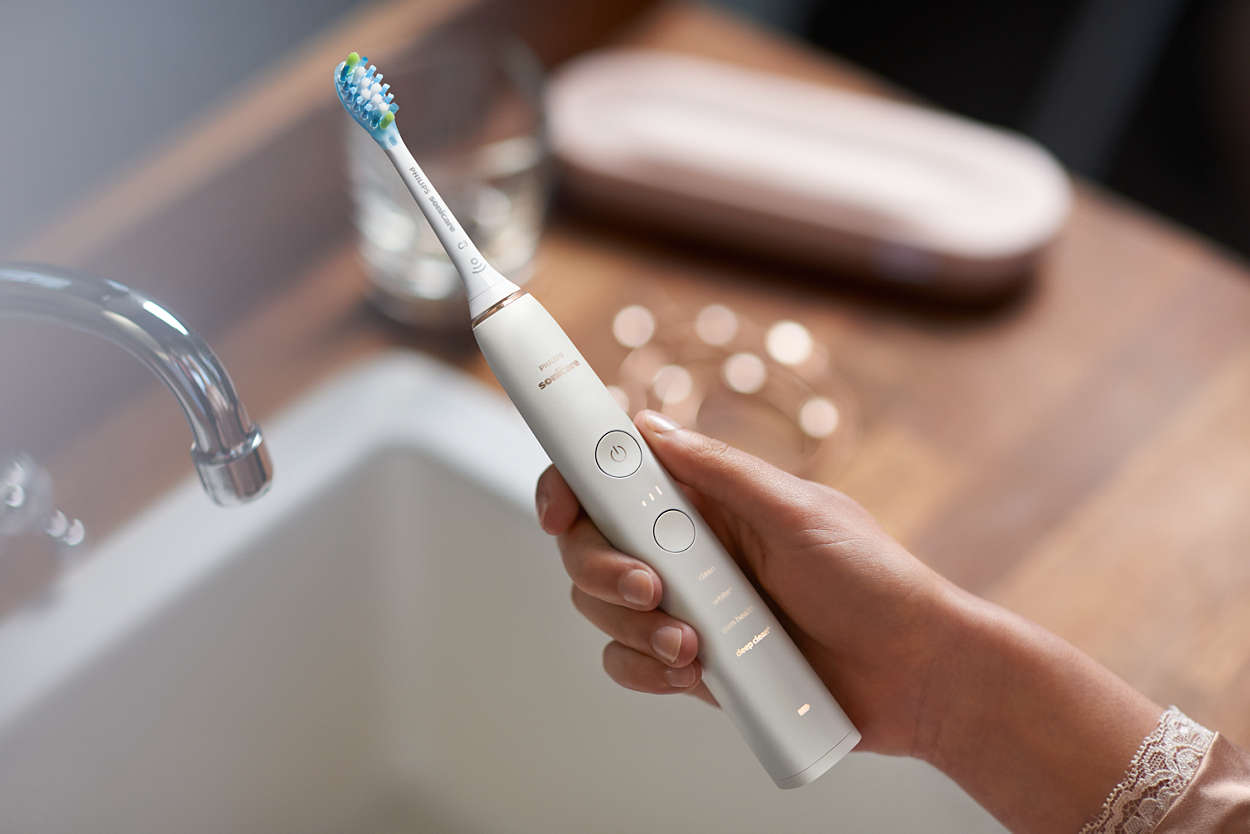 Звукова четка за зъби Philips Sonicare DiamondClean New Generation, бяла HX9911/94