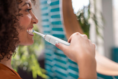 Звукова четка за зъби Philips Sonicare DiamondClean 9000, черна и бяла, 1+1 HX9914/57