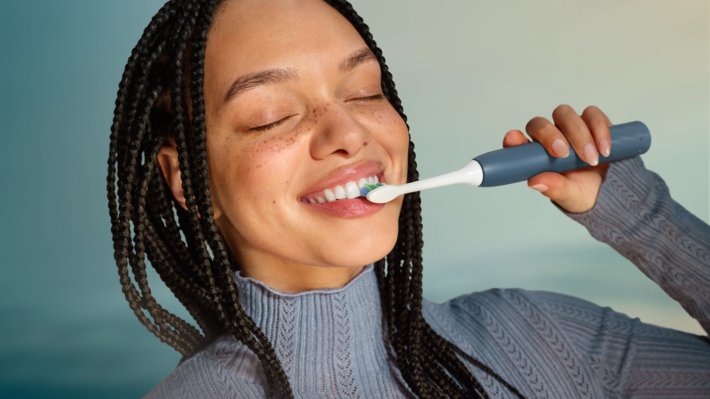 Звукова четка за зъби Philips Sonicare 1100 HX3901/03