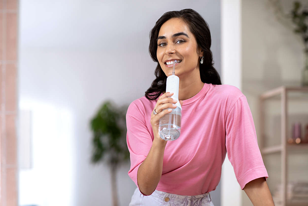 Зъбен душ Philips Sonicare, бял HX3826/31